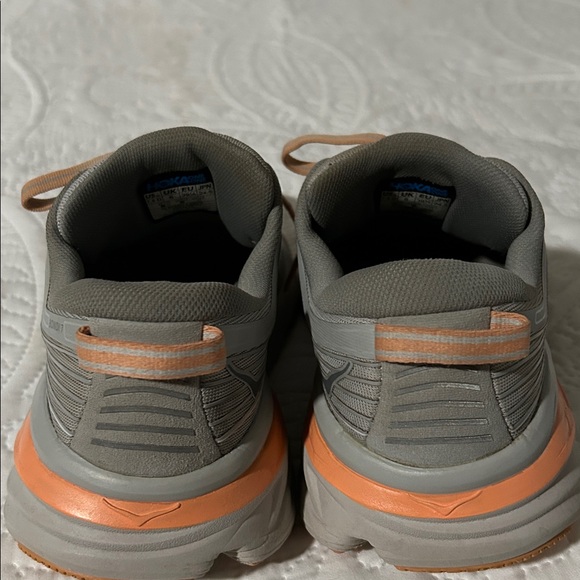 Hoka Bondi 7 Gray and Peach/Coral Athletic Shoe SZ: 7.5 - Picture 16 of 16